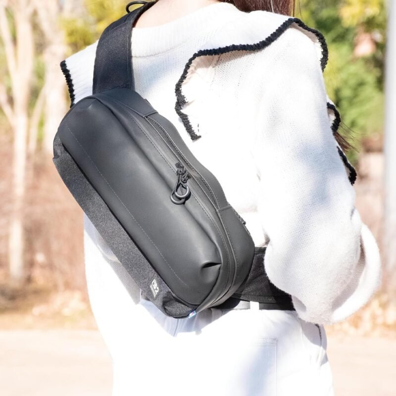 HORI Adventure Pack (Black) - Shoulder Bag for Nintendo Switch 2 - Officially Licensed by Nintendo - Image 4